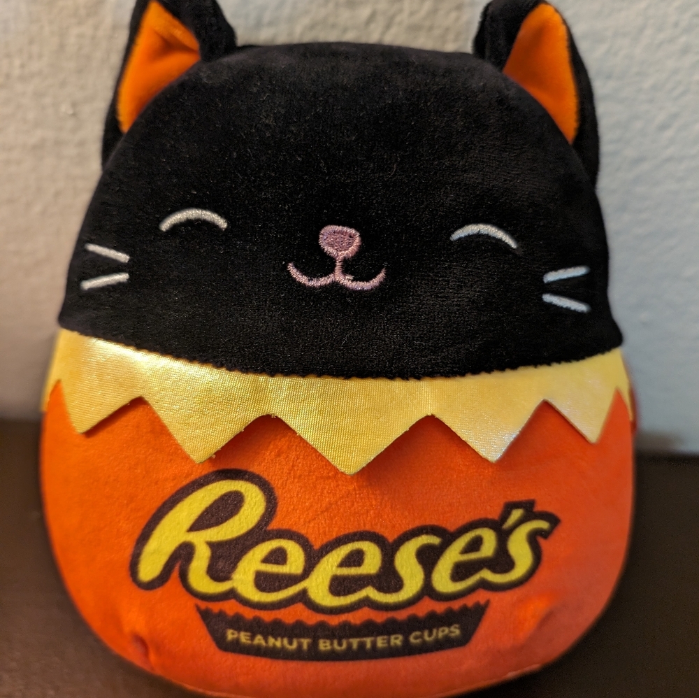Squishmallow Black Cat Reese's Halloween